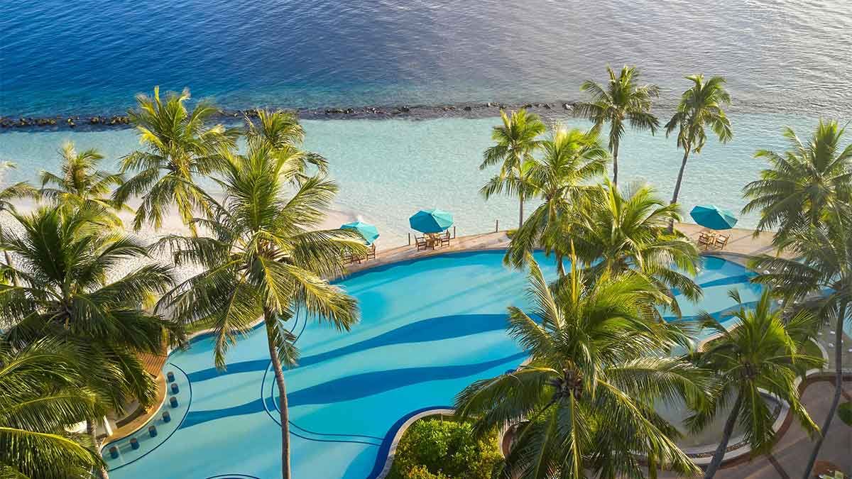 Royal Island Resort & Spa 