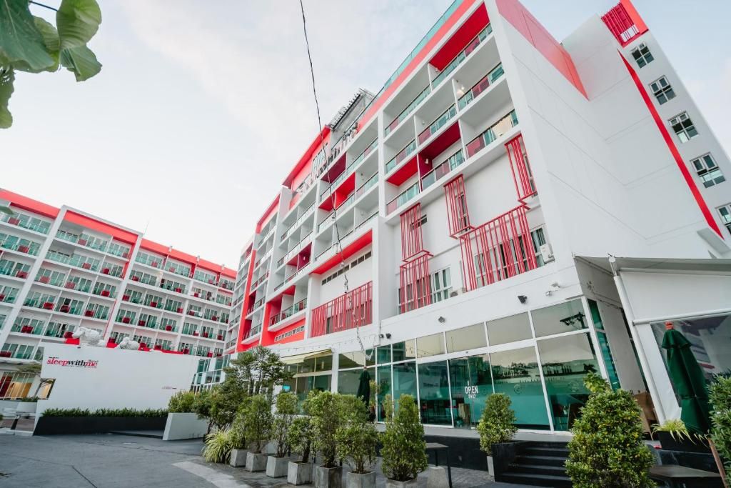 Sleep with Me Hotel Design Hotel at Patong