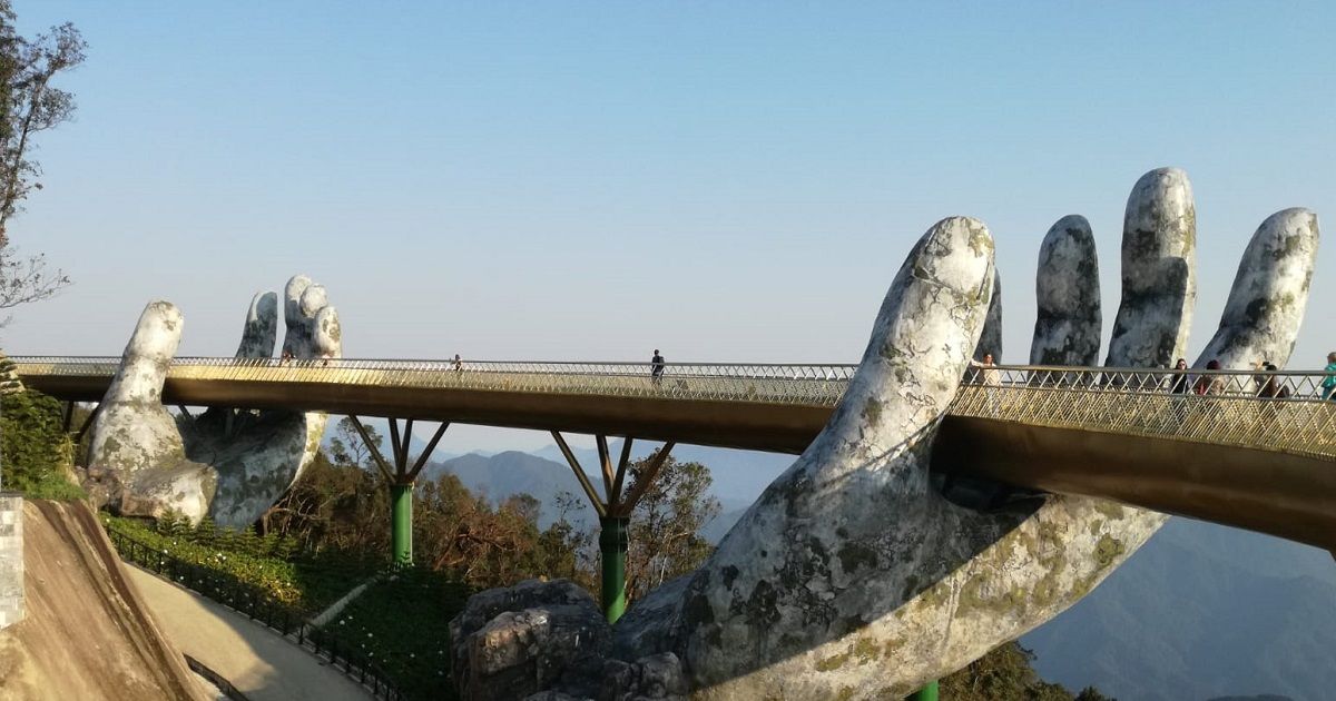 Golden Bridge Ba Na Hills (Hoi An)