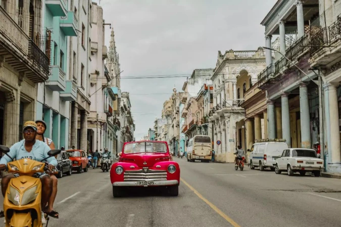 Obilazak Centralne i Stare Havane i vožnja kabrioletima