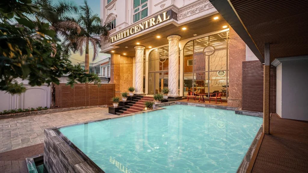 Tahiti Central Hotel By Cozrum