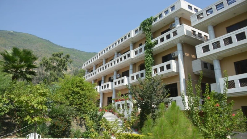 Besham Hilton Hotel, by LMC
